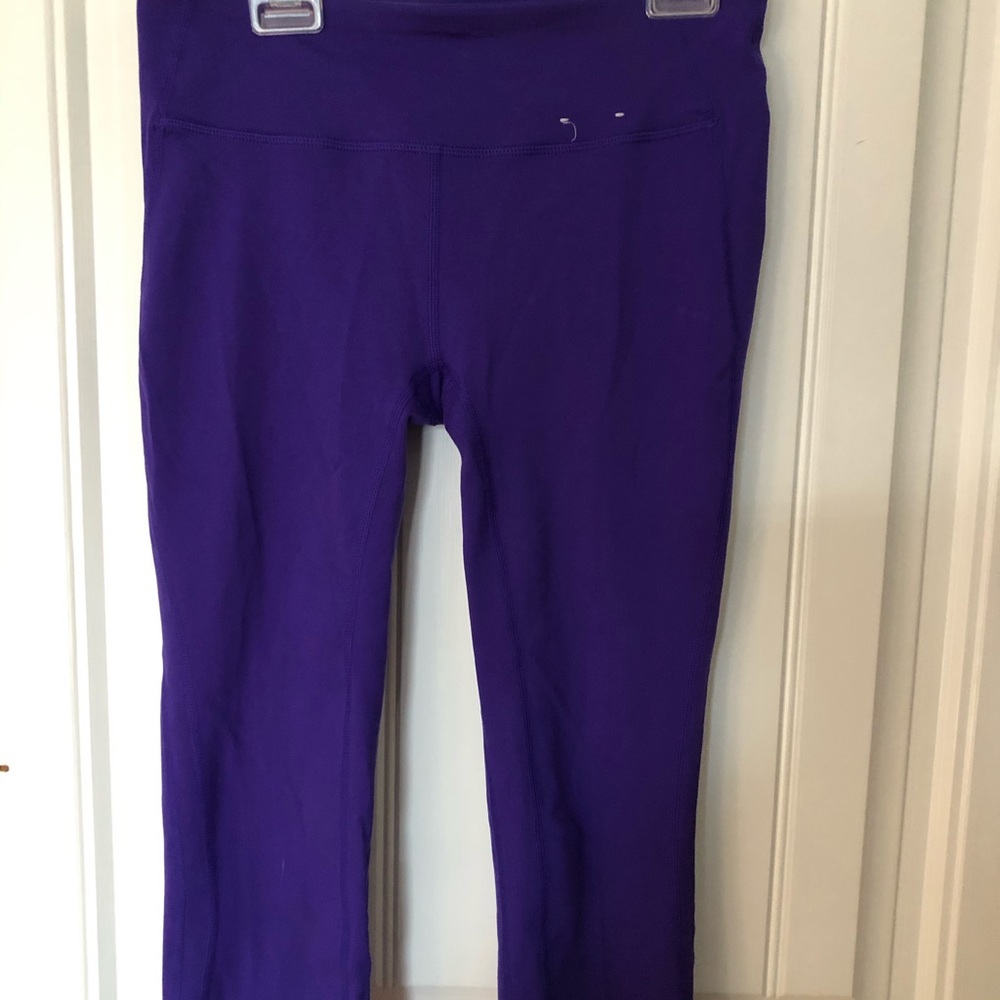 Gap Fit Capri leggings. Size S